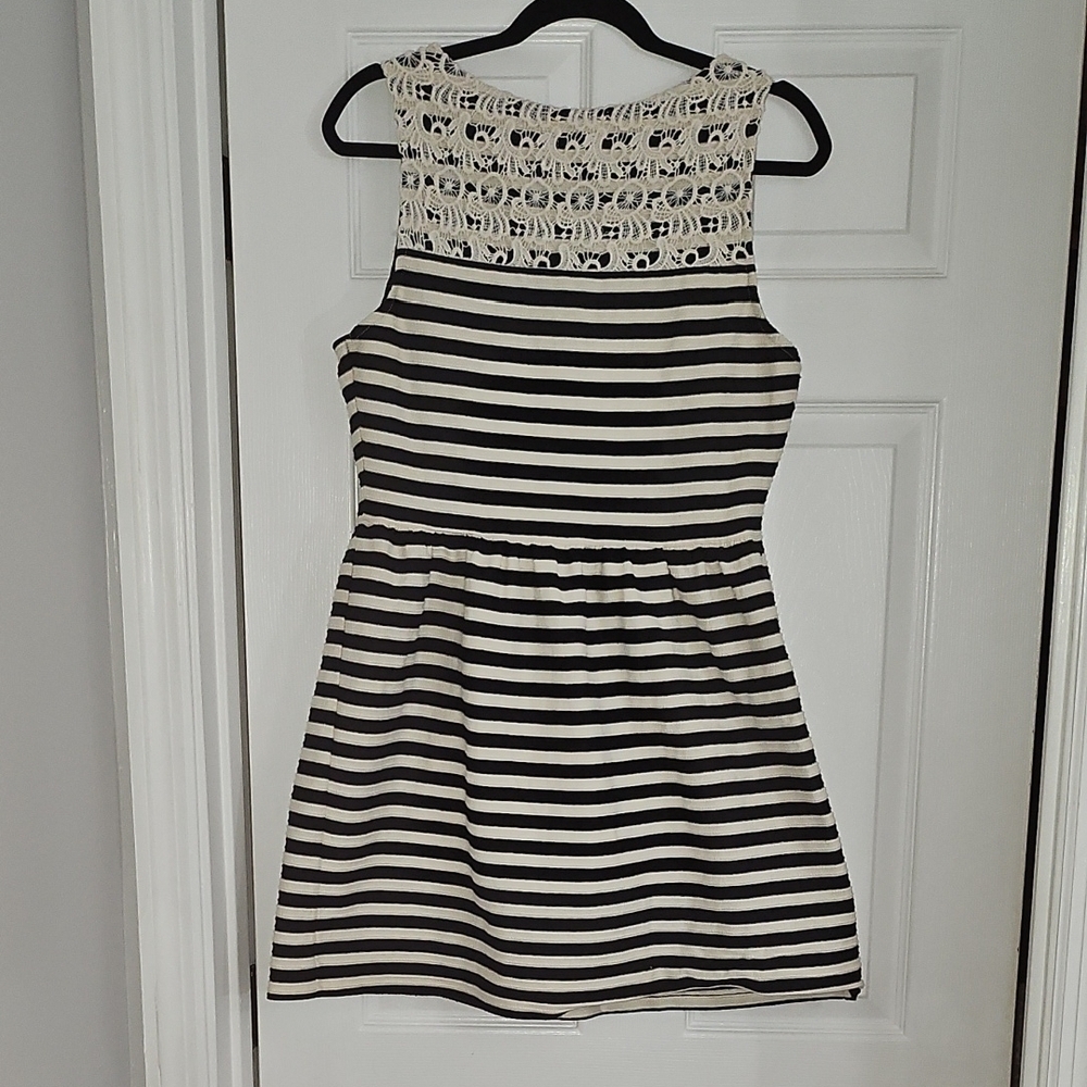 Maison Jules Striped Dress with Crochet Detail - Picture 3 of 8